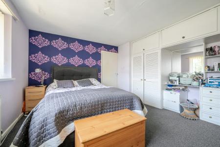 4 bedroom Detached house to let in Brookdene Close, Maidenhead, SL6