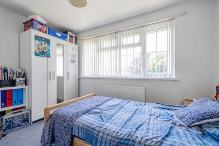 4 bedroom Detached house to let in Brookdene Close, Maidenhead, SL6