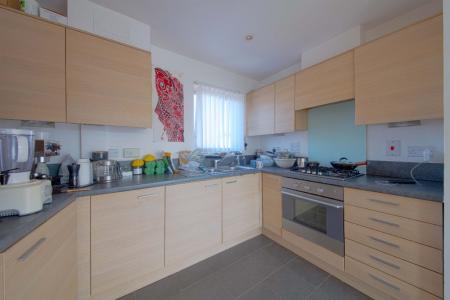 2 bedroom Flat to let in Havergate Way, Reading, RG2
