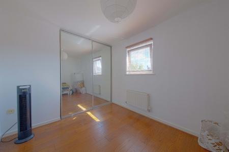 2 bedroom Flat to let in Havergate Way, Reading, RG2