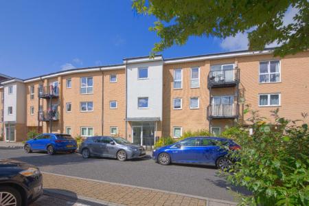 2 bedroom Flat to let in Havergate Way, Reading, RG2