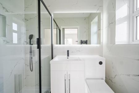 1 bedroom House share to let in Courthouse Road, Maidenhead, SL6