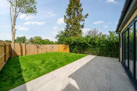 1 bedroom House share to let in Courthouse Road, Maidenhead, SL6