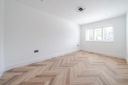 1 bedroom Detached house to let in Courthouse Road, Maidenhead, SL6