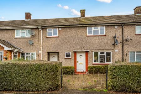 3 bedroom Terraced House to let in Quinbrookes, Slough, SL2