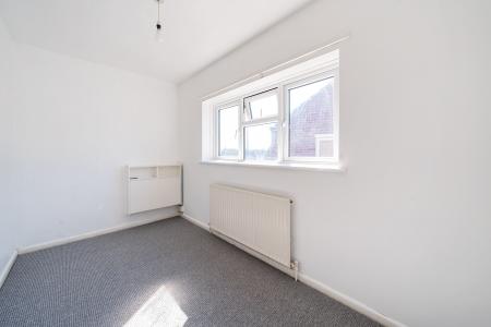 3 bedroom Semi-detached house to let in Wellhouse Road, Maidenhead, SL6