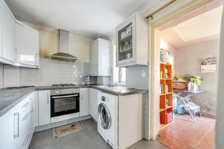 3 bedroom Semi-detached house for sale in York Avenue, Slough, SL1