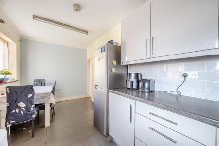 3 bedroom Semi-detached house for sale in York Avenue, Slough, SL1