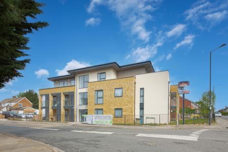 1 bedroom Flat to let in 2 Harrow Lane, Maidenhead, SL6