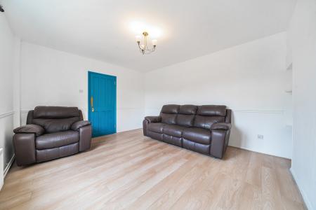 3 bedroom Semi-detached house for sale in Poplar Avenue, West Drayton, UB7