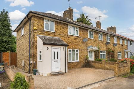 3 bedroom Semi-detached house for sale in Poplar Avenue, West Drayton, UB7