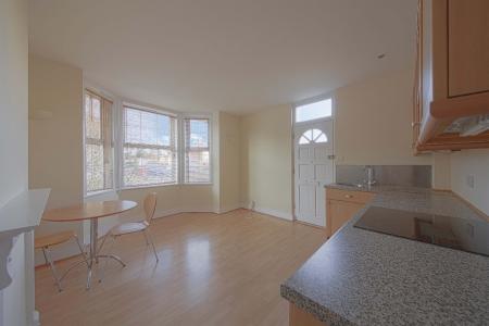 1 bedroom Flat to let in Powney Road, Maidenhead, SL6