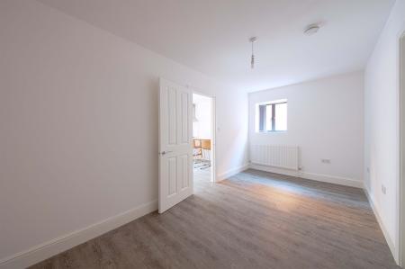 1 bedroom Flat to let in Nicholsons Lane, Maidenhead, SL6