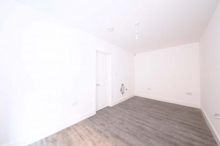 1 bedroom Flat to let in Nicholsons Lane, Maidenhead, SL6