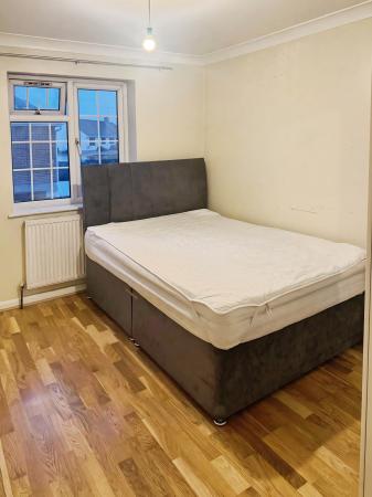 1 bedroom Flat to let in Quinbrookes, Slough, SL2