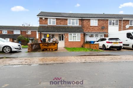 3 bedroom End of terrace house to let in Reeve Road, Holyport, SL6