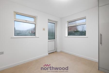 3 bedroom End of terrace house to let in Reeve Road, Holyport, SL6