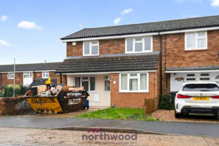 3 bedroom End of terrace house to let in Reeve Road, Holyport, SL6