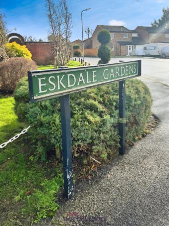 4 bedroom Detached house to let in Eskdale Gardens, Maidenhead, SL6
