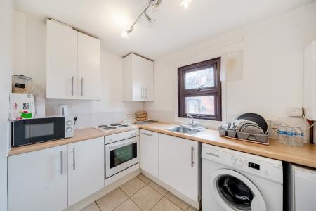 2 bedroom Maisonette for sale in Pollys Yard, Newport Pagnell, MK16