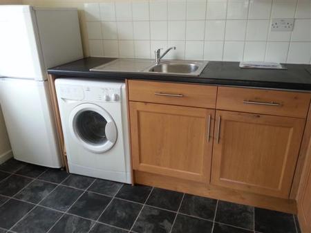 1 bedroom Flat to let in Ramsons Avenue, Conniburrow, Milton Keynes, MK14