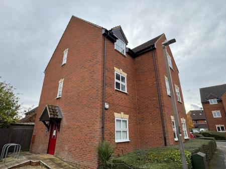2 bedroom Flat to let in Castle Acre, Monkston, Milton Keynes, MK10