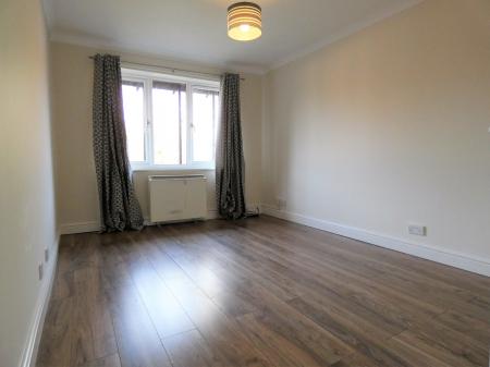 2 bedroom Flat to let in Troutbeck, Peartree Bridge, Milton Keynes, MK6