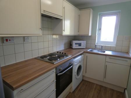 2 bedroom Flat to let in Troutbeck, Peartree Bridge, Milton Keynes, MK6