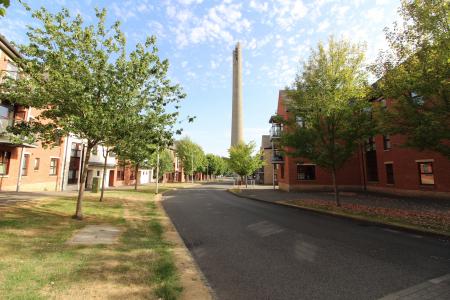 2 bedroom Flat to let in The Approach, St James, Northampton, NN5