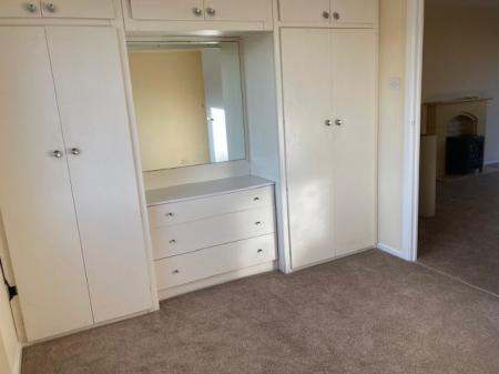 1 bedroom Flat to let in Brookside Close, Old Stratford, Milton Keynes, MK19