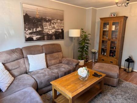 3 bedroom Semi-detached house to let in Pettingrew Close, Walnut Tree, Milton Keynes, MK7