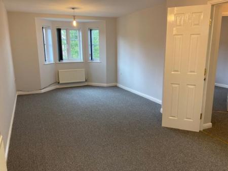 2 bedroom Flat to let in Pump Place, Old Stratford, Milton Keynes, MK19