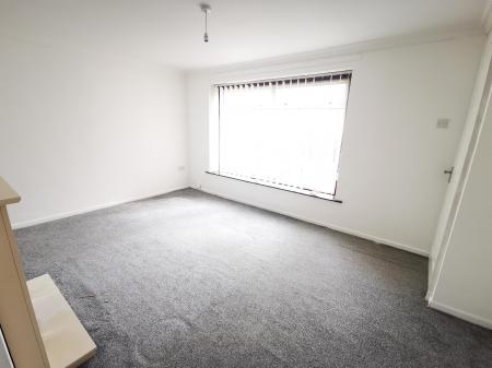 2 bedroom Semi-detached house to let in Redemarsh Leam Lane, Gateshead, NE10