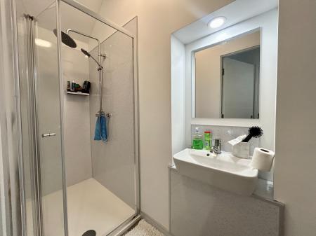 1 bedroom Flat to let in Thorntree Drive, Denton, Newcastle upon Tyne, NE15