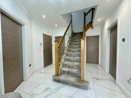 5 bedroom Semi-detached house for sale in Earls Drive, Newcastle upon Tyne, NE15