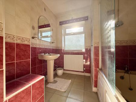 2 bedroom Terraced House for sale in Bowness Road, Slatyford, Newcastle upon Tyne, NE5