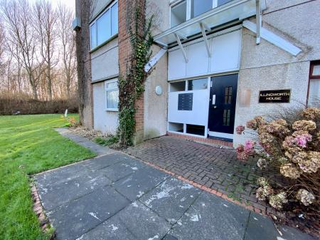 2 bedroom Flat for sale in St. Johns Green, North Shields, North Shields, NE29