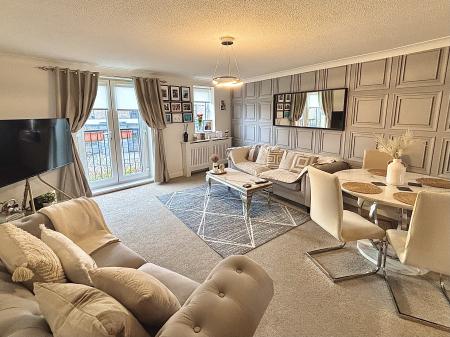 2 bedroom Apartment for sale in Chillingham Road, Heaton, Newcastle upon Tyne, NE6