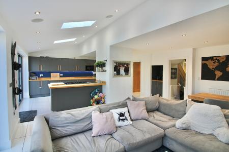 4 bedroom Semi-detached house for sale in Carnoustie Close, Benton, Newcastle upon Tyne, NE7