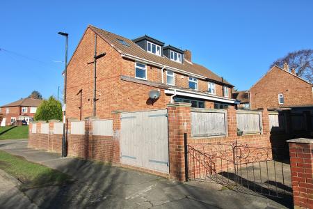 4 bedroom Semi-detached house for sale in Carnoustie Close, Benton, Newcastle upon Tyne, NE7