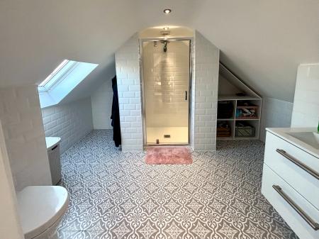 4 bedroom Semi-detached house for sale in Carnoustie Close, Benton, Newcastle upon Tyne, NE7