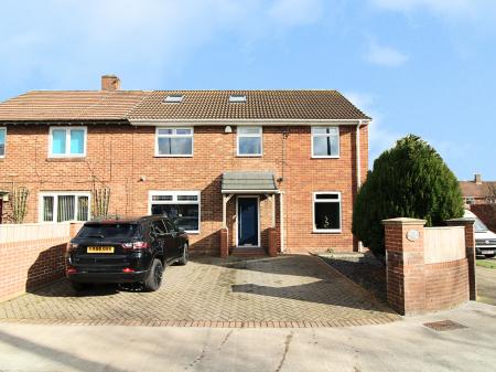 4 bedroom Semi-detached house for sale in Carnoustie Close, Benton, Newcastle upon Tyne, NE7