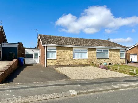 2 bedroom Bungalow for sale in Kidderminster Drive, Chapel Park, Newcastle upon Tyne, NE5