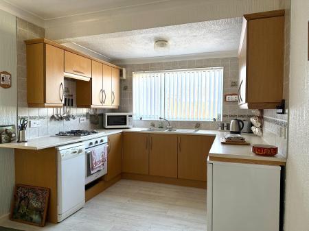 2 bedroom Bungalow for sale in Kidderminster Drive, Chapel Park, Newcastle upon Tyne, NE5