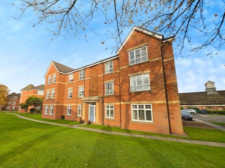 2 bedroom Flat for sale in Haswell Gardens, North Shields, North Shields, NE30