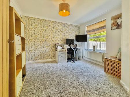 4 bedroom Detached house for sale in Greenlee Drive, Newcastle upon Tyne, NE7