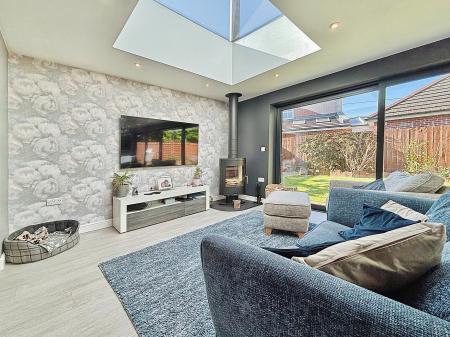 4 bedroom Detached house for sale in Greenlee Drive, Newcastle upon Tyne, NE7