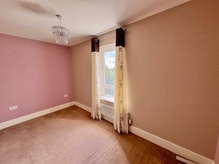 2 bedroom Semi-detached house for sale in Warrington Grove, North Shields, North Shields, NE29