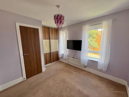 2 bedroom Semi-detached house for sale in Warrington Grove, North Shields, North Shields, NE29
