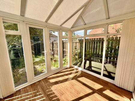 2 bedroom Semi-detached house for sale in Warrington Grove, North Shields, North Shields, NE29